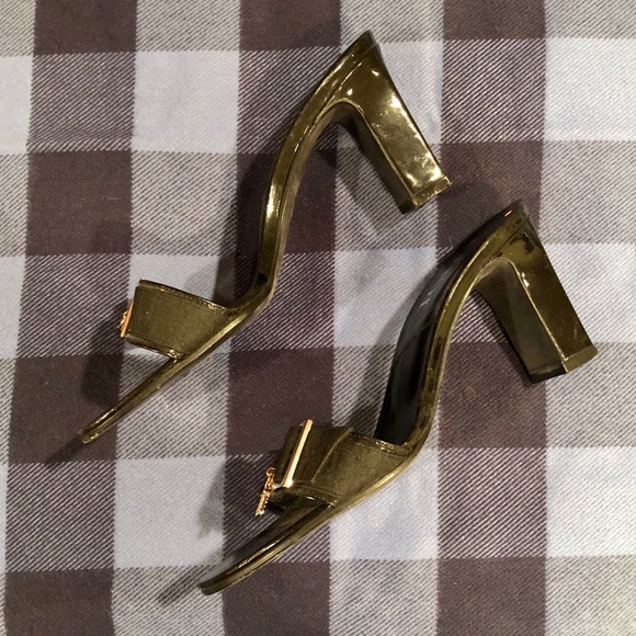 Dior Vintage Trotter Heel with Monogram Fabric - Picture 7 of 8